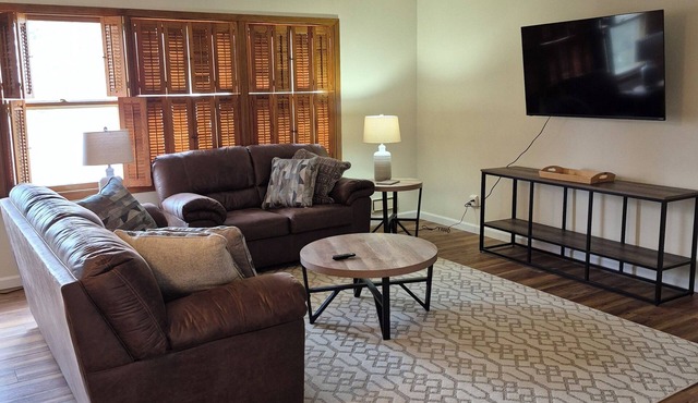 House in central Bismarck location. Stay at a spacious 4-bedroom house