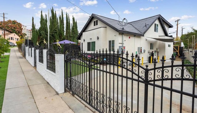LA Home - Olympics, NBA Games, Universal Studios