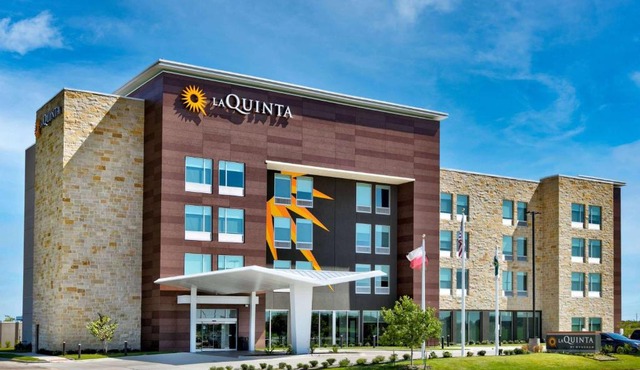 La Quinta Inn & Suites by Wyndham Terrell