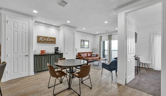 Lake Conroe Waterfront | Pool & Boat Ramp | Seven Coves Resort | Near Dining & Family Fun