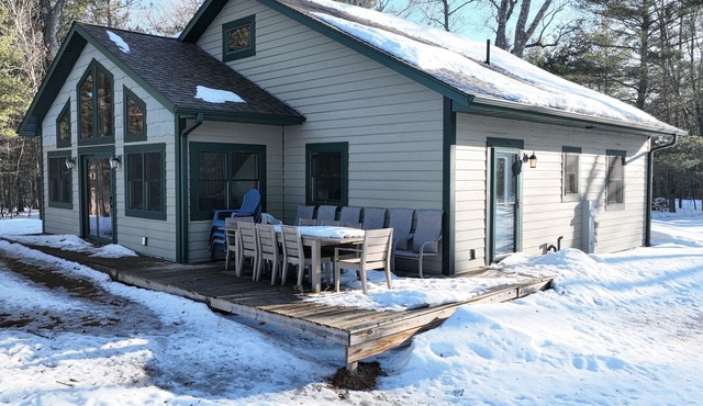 LakeFront Manitowish Waters Cabin