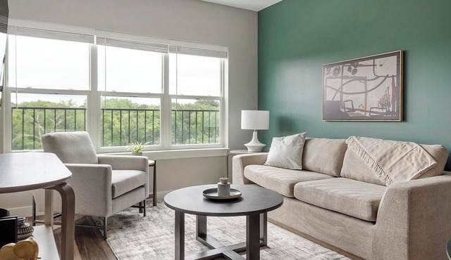 Landing | Beautiful 1BD, Gym, Game Room