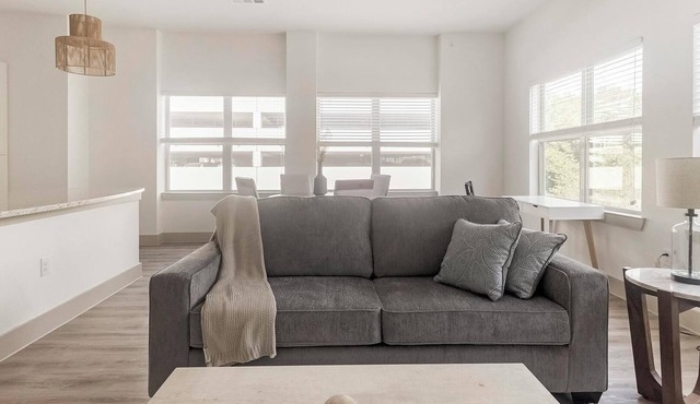 Landing | Stunning 2BD, Courtyard, Yoga Studio