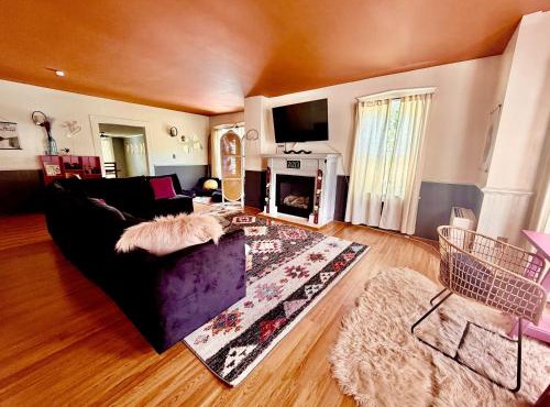 Large Killington Woodstock Area Home