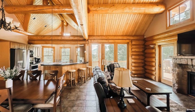 Log Cabin Getaway w/Hot Tub | Ski, Hike, Relax