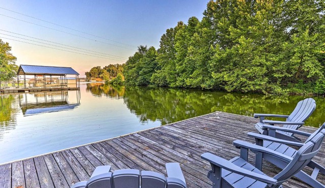 Luxurious Waterfront Home on Pickwick Lake!