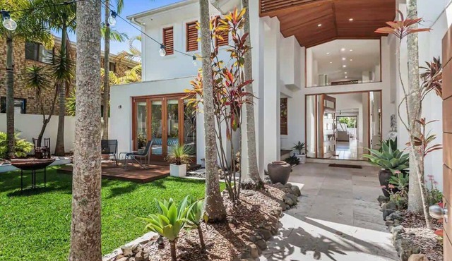 Luxury Tropical Haven Mooloolaba