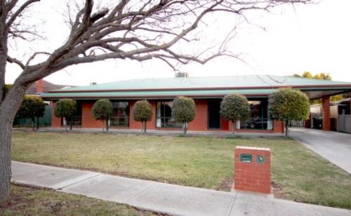 Manor on McIntyre