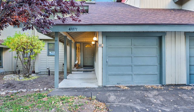 Modern 2BR/2.5BA Resort Condo: Attached Garage, Pond Views & Steps to Resort