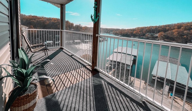 NEW* Waterfront Ozark Getaway