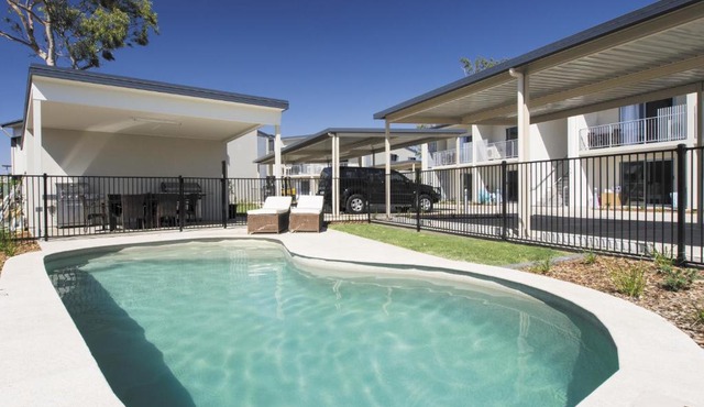 Oaks Middlemount Suites