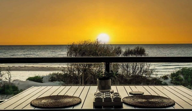 Oceanfront Apartment with Balcony & Free WiFi