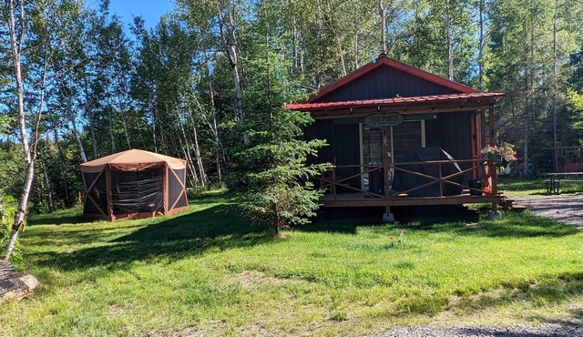 Off grid Rustic Cabin