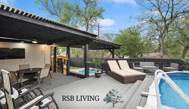 Panoramic 4BR 3B Home with Pool Grill Sauna & Game Room