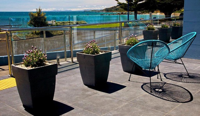 Penguin Beachfront Apartments
