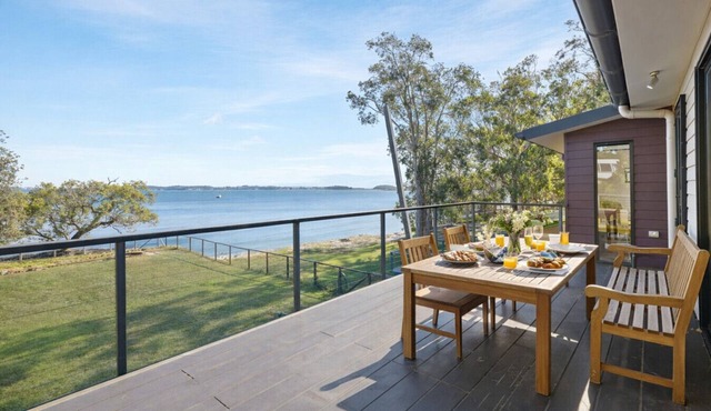 Pindimar Beach Sanctuary – Absolute Beachfront