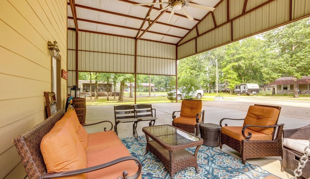 Point Blank Vacation Rental w/Large Patio!