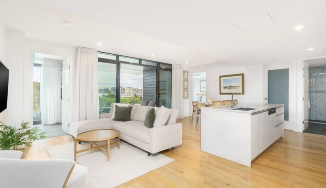 Premium Apartment with Scenic Views near City