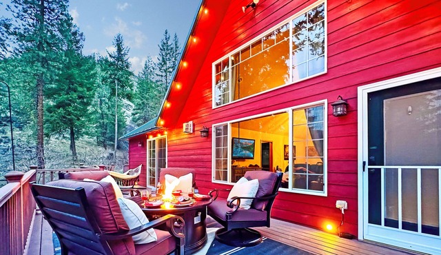 Quaking Aspens Retreat near Mt. Rainer, Whitepass Ski Area