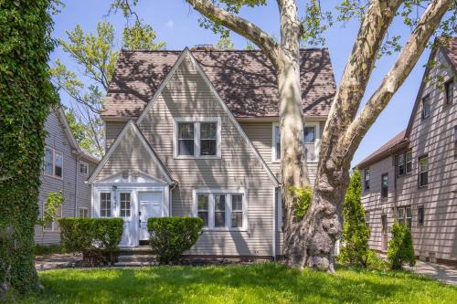Quiet home in historical neighborhood