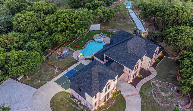 Retreat Mountain Peak | A Retreat DFW Experience