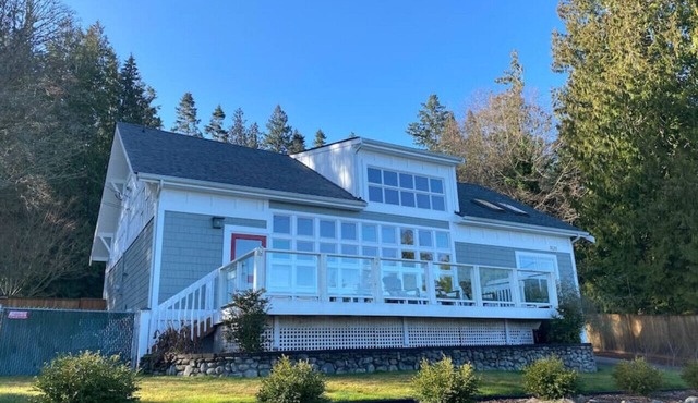 Sequim Bay Trail House- Olympics