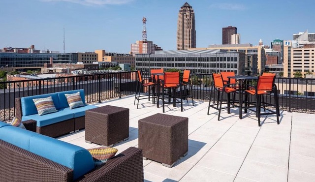 Sleepover Premier Downtown Des Moines Apartments