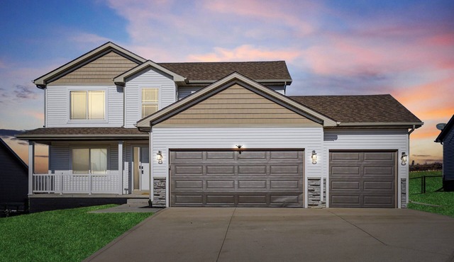 Spacious 6-bedroom house in adorable Pleasant Hill with AC