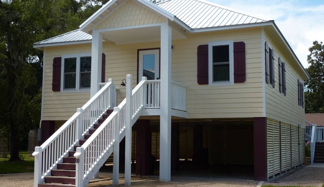 Stargazer - Steinhatchee Landings, Sleeps 10 Cottage is directly behind the pool