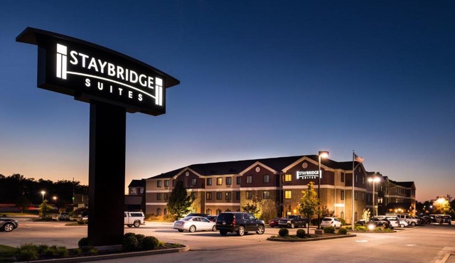Staybridge Suites O'Fallon Chesterfield by IHG