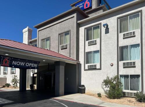Studio 6 Suites Hesperia CA West Main Street I 15