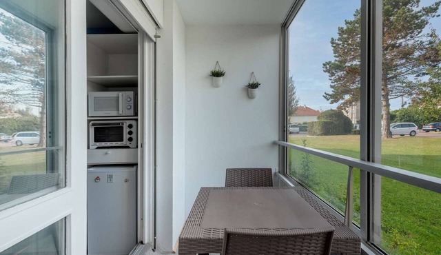 Studio with loggia - 200m from the beach - Parking