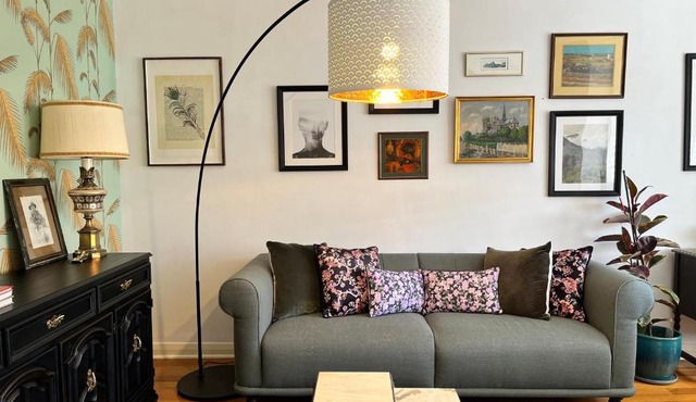 Stunning Flat Burnside Location