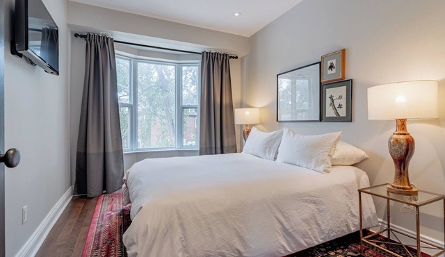 Stylish and Awesome 4BR house - Milton