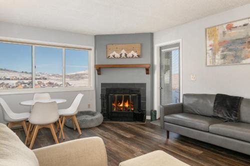 Summit Unit 1103