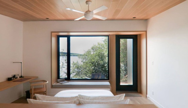 Sunrise Soaker at Dimensions | Cabin Four