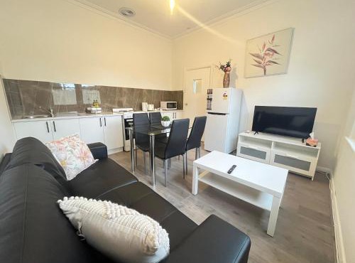 Tasha's Duplex on Muller