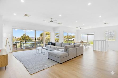 Thalassa - 2 Bennett Court