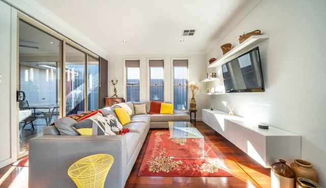 The Arlington - Easy Stay near Entertainment & CBD