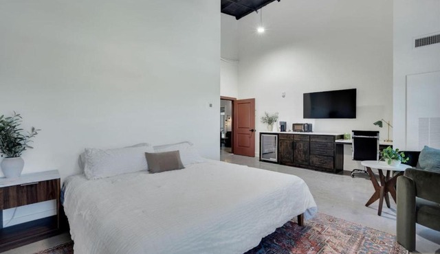 The Lawson District Bluebonnet Suite