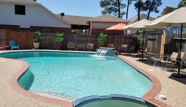The Oasis w/Private Pool & Spa