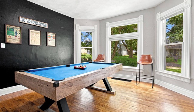 The White House - Close to campus + downtown - lots of room for everyone