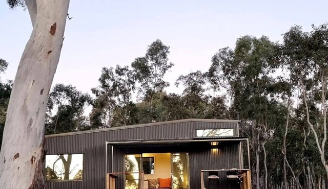 Tiny House/Retreat in Adelaide Hills. Secluded, peaceful, country views.