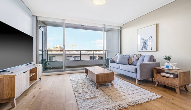Town Beach Bliss - 1 bedroom apartment in resort style building