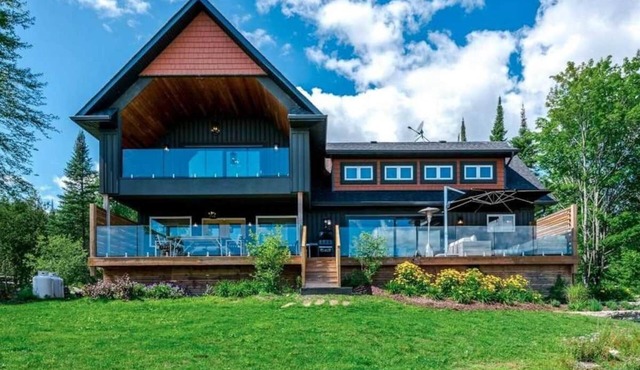 Waterfront Cottage Escape with Stunning Views of Little Bald Lake