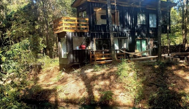 Waterfront Getaway near Houston – Kayak & Fishing
