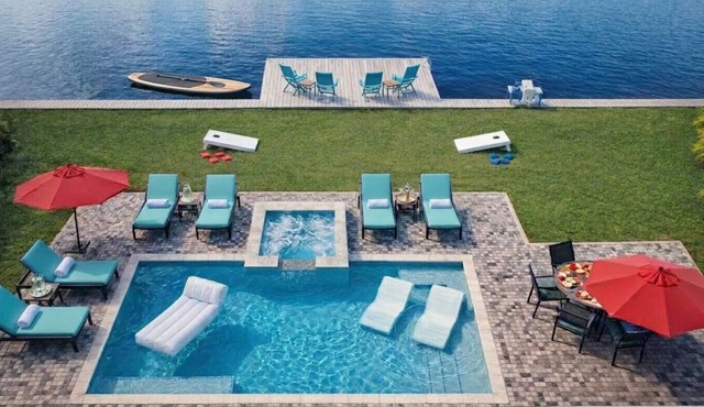 Waterfront Htd Pool, Spa, Billiards, Lanai, Canal