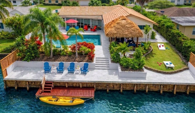 Waterfront w/Htd Pool, Tiki Hut, Billards, & Bar