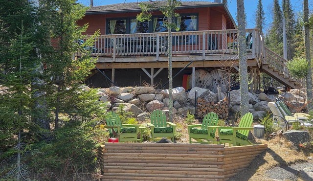 Wolfe's Den Cabin w/Angler Extras + Lake Toy Fleet
