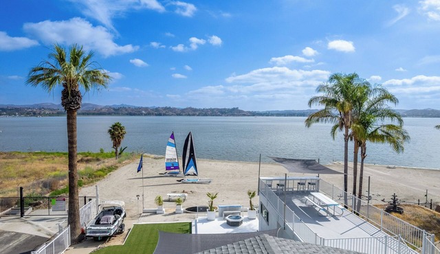 Your Own Resort On A Private Beach - Sail, Relax & Stay on the Water